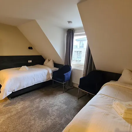 Hotel 3 Monkeys
