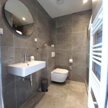 3 Monkeys שטיינפורט